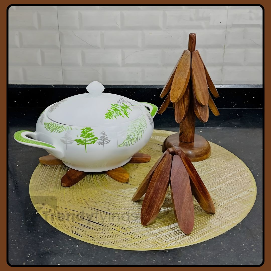 Wirov™  Foldable  Walnut Wooden Trivet Set - 5 Trivets + 1 Stand (offer)